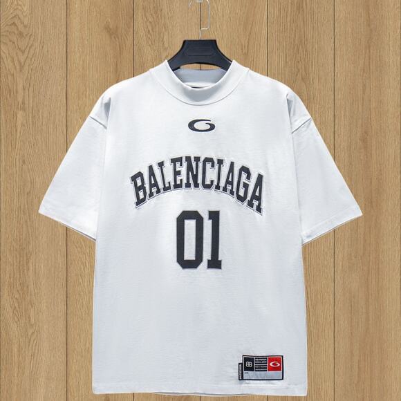 Classic Balenciaga 01 Short-sleeve White - Picture 1 of 4